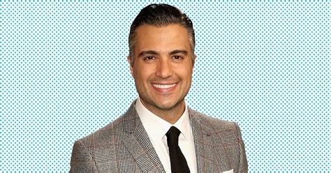 Jane The Virgin Fan Favorite Jaime Camil Talks Transcending Latin