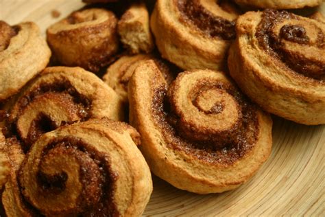 Making Perfectly Delicious Ikea Frozen Cinnamon Rolls A Step By Step