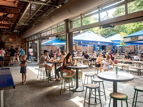 Independence Beer Garden Review Old City Philadelphia The Infatuation