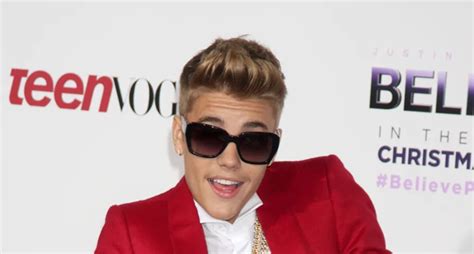 Justin Bieber Is Begging Seth Rogen To Roast Him Fame10