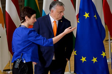 Nemes Gábor: Véget ért Orbán pávatánca - Pesti Hírlap