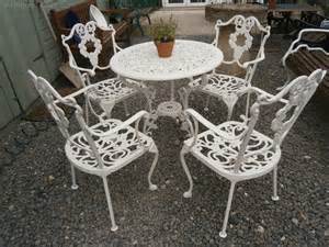 From garden tables and chairs perfect for al fresco feasts to patio sets ideal for smaller gardens, our garden furniture range will help you make the most of your outdoor space. Antiques Atlas - Metal Garden Table & 4 Chairs