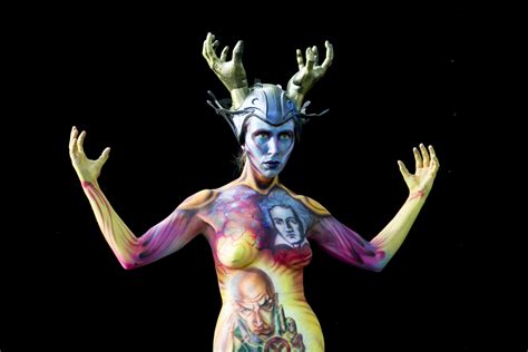 These Models Are Covered Head To Toe In Body Paint And Yowza It S Pretty Amazing
