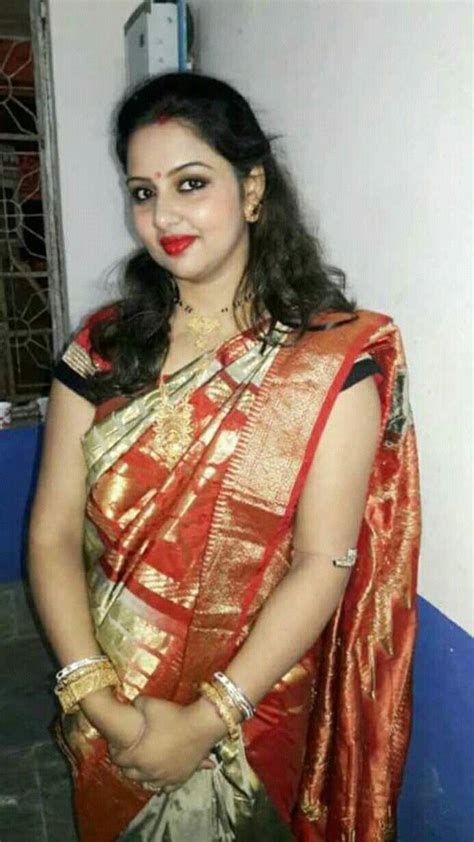 House Wife Beautiful Women Pictures Beautiful Indian Actress India