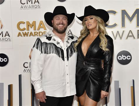 2023 CMA Awards The Best Red Carpet Fashion From Country Music S