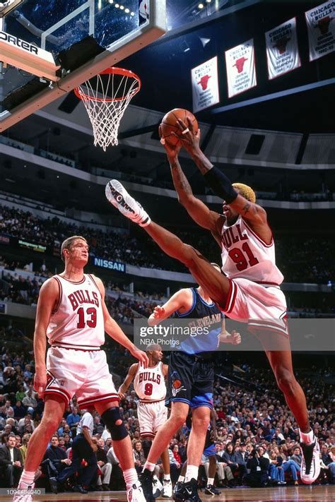 © the independent singapore © the independent singapore. Dennis Rodman | Dennis rodman, Basketball skills, Chicago ...