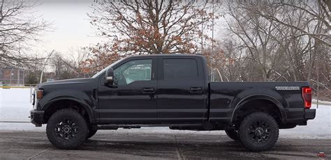 2021 Ford F 250 Lariat Tremor Gets Reviewed Feels Like A Mansion On