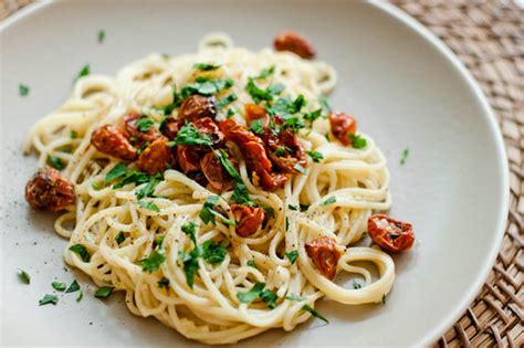 Maybe you would like to learn more about one of these? Using Pasta Water in Spaghetti Aglio e Olio with Slow ...