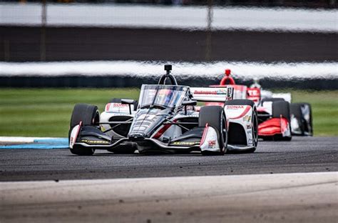 A contrite veekay was cleared to drive after breaking a finger during a hard crash early in the indy 500 test thursday at indianapolis motor. Rinus van Kalmthout op jacht naar Rookie-titel, Veekay ...
