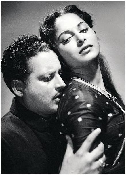 guru dutt with waheeda rehman old bollywood movies bollywood retro bollywood cinema bollywood