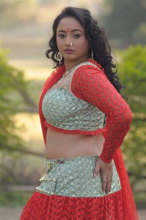 Rani Chatterjee Hot Saree Navel