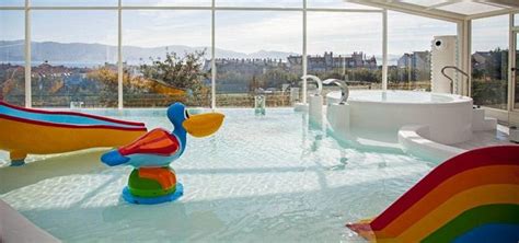 3 días y 2 noches en el hotel gran talaso sanxenxo 4* situado en sanxenxo en régimen de media pensión con agua y vino (2 desayunos + 2 cenas por persona) + acceso diario al talaso spa marina de 1 hora y media por persona + parking. Augusta Spa Resort (Sanxenxo) | Spa