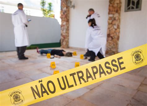 Cenas De Um Homicidio
