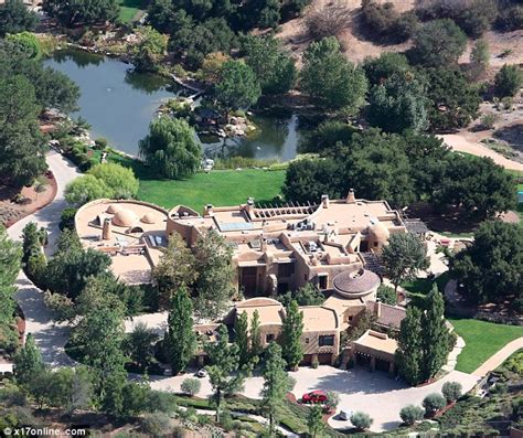 Celebrity tastes are always peculiar, especially when it comes to their homes. Will Smith and Jada Pinkett Smith deny reports they are ...