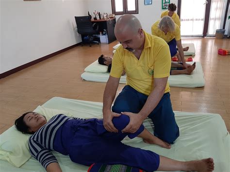 Le Massage Thaïlandais Traditionnel Tradipraticien Etang Salé Les Bains