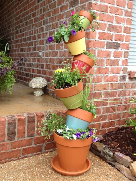 Amazing Plant Stand Stacked Flower Pots Flower Pots Outdoor Flower