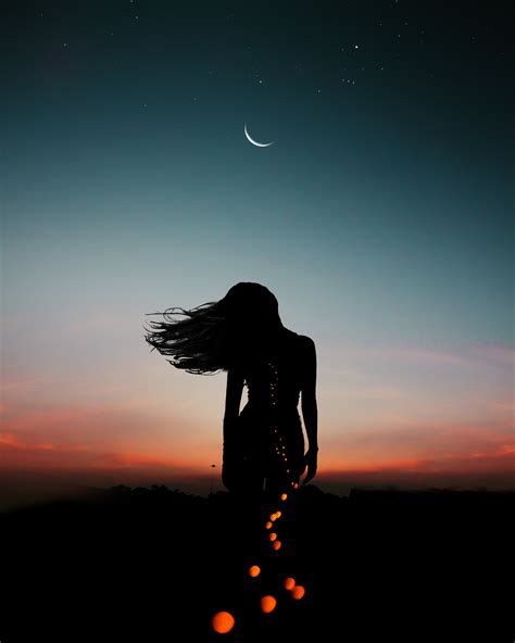 Girl Feeling Lonely At Night Wallpaper For Iphone Sad Woman In Night