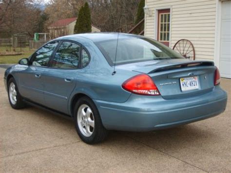 Buy Used 2005 Ford Taurus Se Sedan Blue 4 Door 30l V6 Engine In