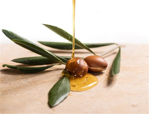 In its natural state, coconut oil has. Why is Argan Oil Good for Hair? - PHS HAIRSCIENCE®️