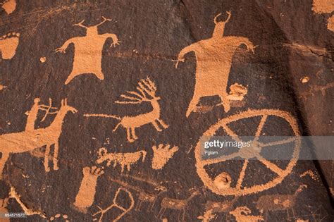 Newspaper Rock Ancient Petroglyphs In Utah High Res Stock Photo Getty