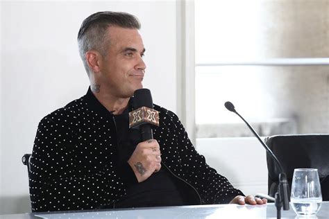 Robbie Williams Wants To Dress In Drag For The X Factor After Being