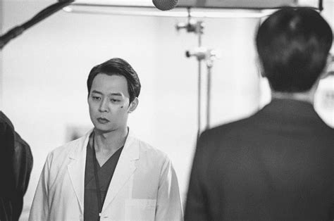 Im Addicted To Drugs And Women When The News Of Park Yoochuns