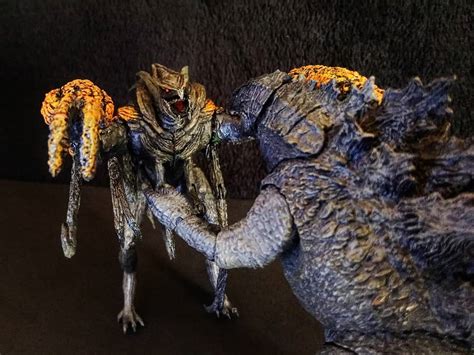 Pandy godzilla king of monster!! Insane Muto Prime Custom Figure Revealed! - Godzilla Movie ...