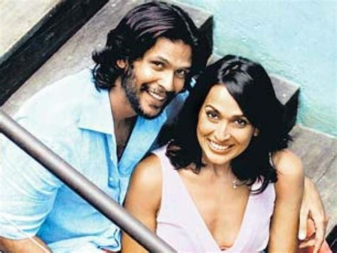 Milind soman age, parents, girlfriend, marriage, mother, iron man, madhu sapre diet, running, marathon, triathlon, workout, and madhu sapre, model, fitness, ironman marathon get whole information and details about the actor milind soman here. Happy Birthday Madhu Sapre: When Milind Soman wanted to ...