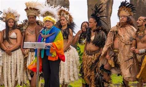 28 Dancer Rapa Nui People