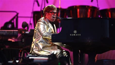 ‘tonight is the final night elton john says goodbye to over 50 years of touring with last show