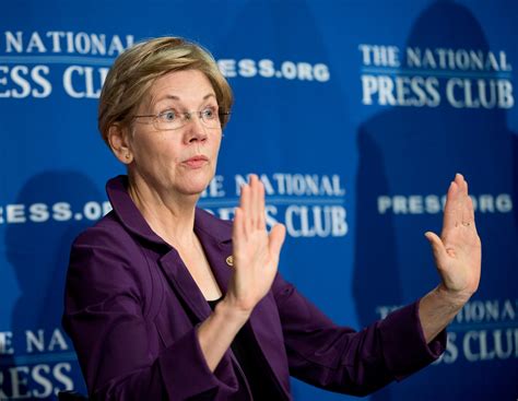 Elizabeth Warren Is Sending You A Subliminal Message With Her Sleeves