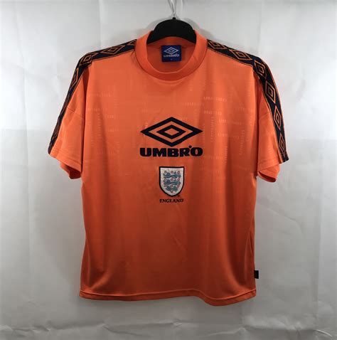 England umbro vintage football shirt away 1999/2000/2001 soccer jersey size xl. England Training Football Shirt 1998 Adults Medium Umbro A318 - Historic Football Shirts