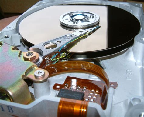 Apakah ada batasan maximal penggunaan hardisk untuk motherboard? Cara mengehemat Kapasitas Harddisk - Blog DimensiData