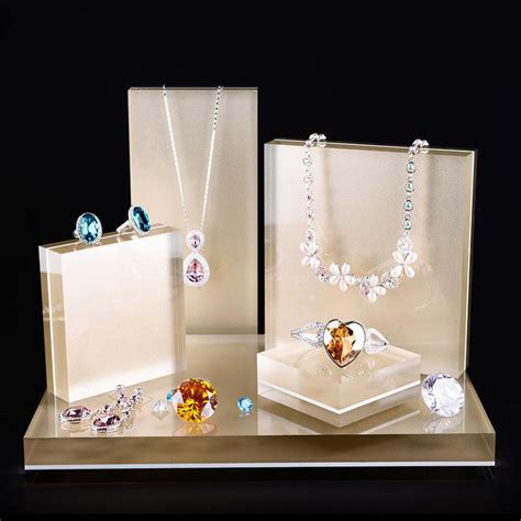 25 Beautiful Acrylic Jewelry Holders Zen Merchandiser