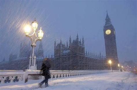 Snowy Night London England London In Winter Big Ben London Snow