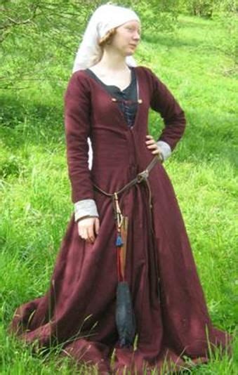 The Antique Tailoringde Medieval Dress Medieval Clothing Medieval