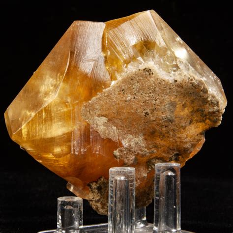 Calcite Twin Fine Mineral Specimen For Sale