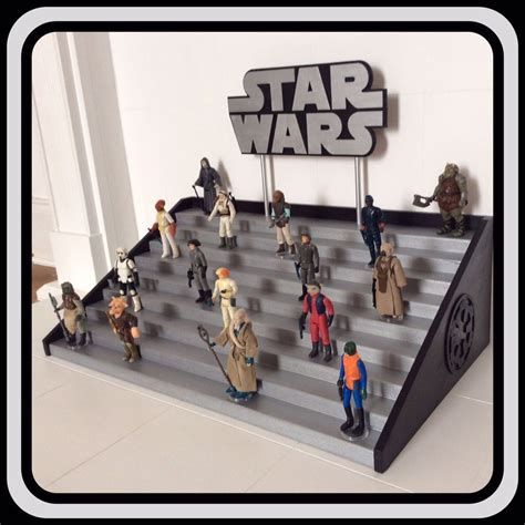 Star Wars Action Figure Stand ~ Action Figure Deluxe