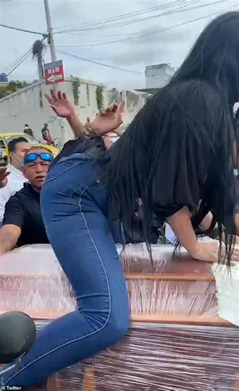 Woman Twerks On Top Of A Coffin In Front Of Cheering Crowd Inbeautymoon Com
