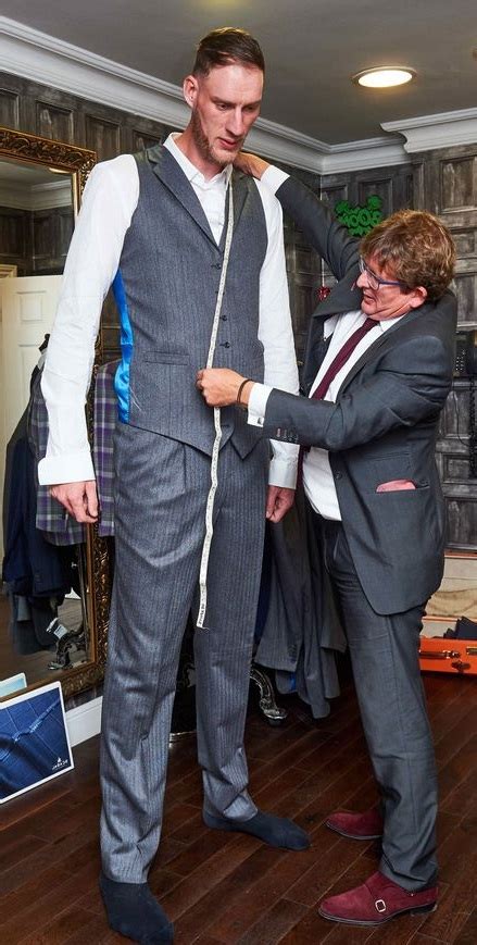 So Sweet Britain S Tallest Man Gets First Ever Suit Ladun Liadi S Blog
