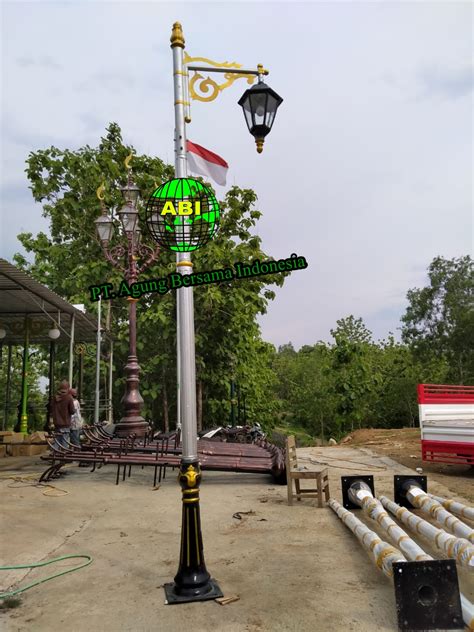 Namun juga pada home apliance terutama lampu rumah dan taman. Jual Harga Tiang Lampu Jalan Unik Murah dari PT. Agung ...