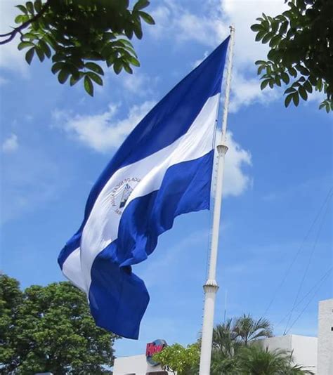 Dia De La Bandera Nacional De Nicaragua Consejo De Comunicacion Saluda El Dia Nacional Del