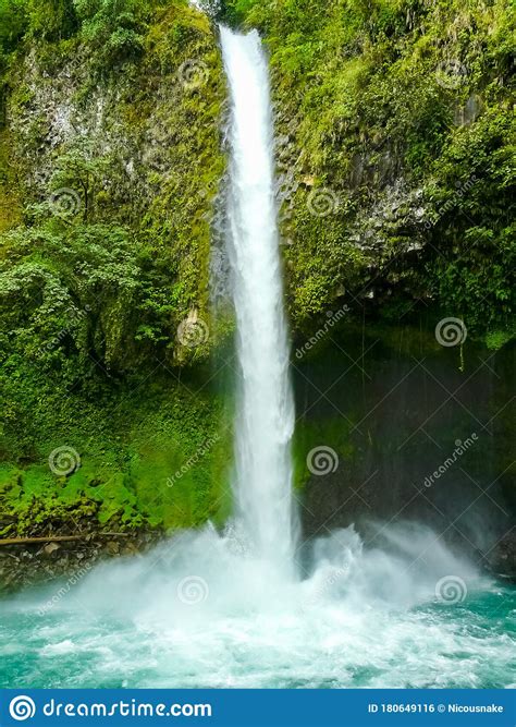 La Fortuna De San Carlos Waterfall Arenal Volcano National Park Stock