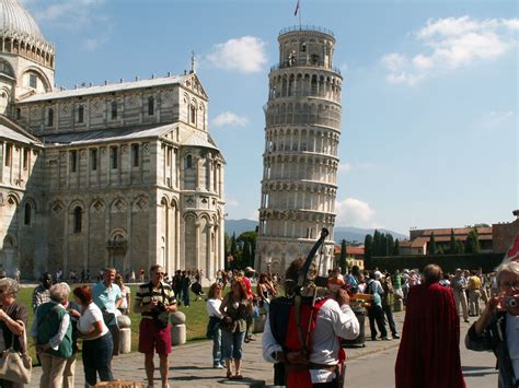 Amazing Leaning Tower Of Pisa Italy Hd Wallpapers