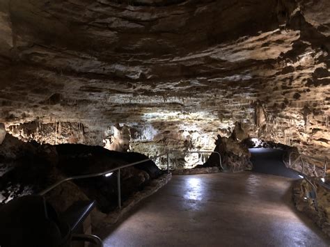 Explore Natural Bridge Caverns Innewbraunfels A Thrifty Diva