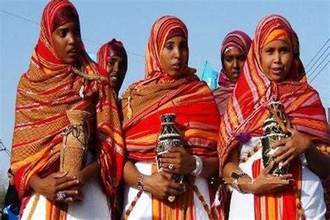 Keeping Alive Somali Traditions And Culture African Love Somali