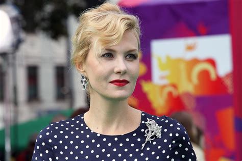 Группа рената литвинова в одноклассниках. Актриса и кинорежиссер Рената Литвинова | Фоторепортажи Российская Газета