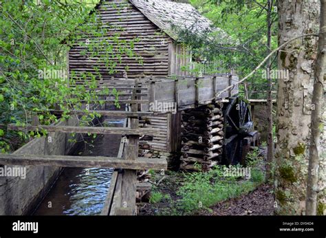 Grist Mill At Cades Cove In The Great Smokey Mountain National Park