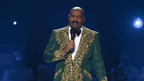 Miss Universe Steve Harvey Mixes Up Miss Malaysia Miss Philippines