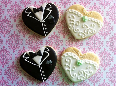 I became interested in decorating sugar cookies and one of my best friends threw me a life raft when she asked me to make cookies for her wedding. 33 best images about Wedding Cookies on Pinterest ...